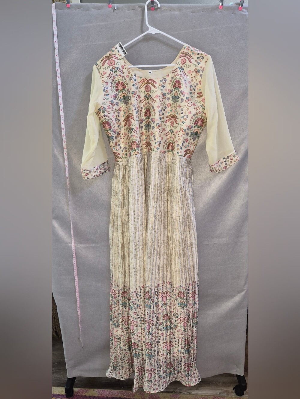 Exclusive Ladies Wear Floral Embroidered Pleated Maxi Dress – XXL – NWT